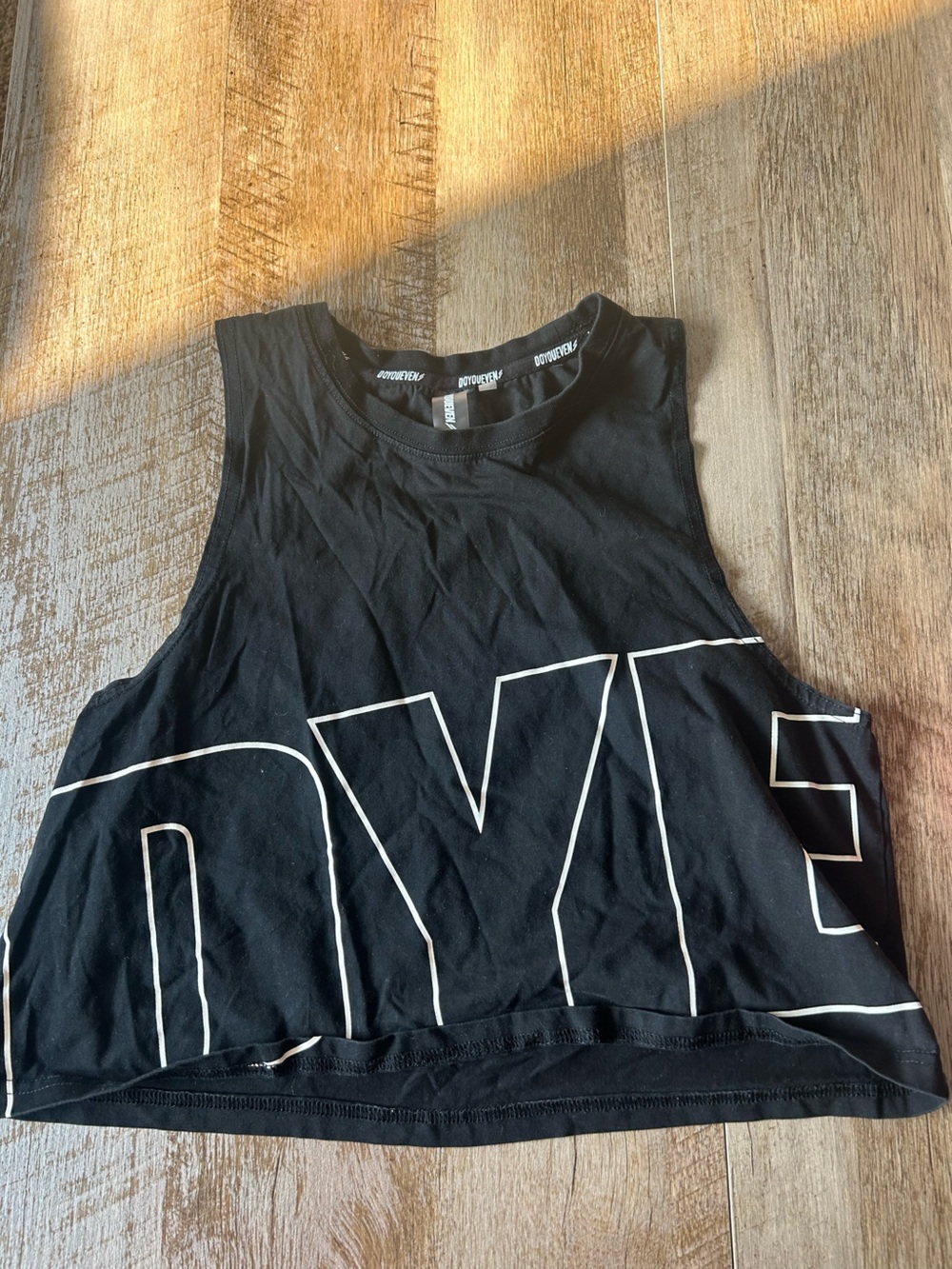 DNY Black Cropped Graphic Tank Top